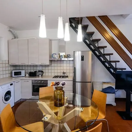 Casa Delle Ochette * コステロマーノ